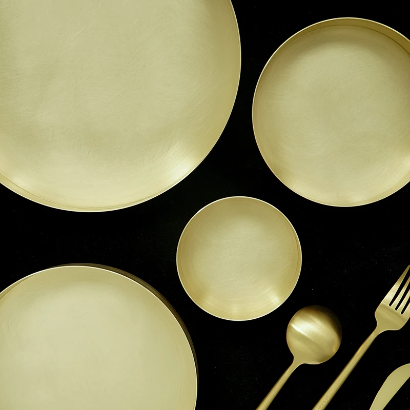 SWEETGO Gold brass tray for cake dessert decorators brushed metal plate for home decorating bakeware photography props
SWEETGO Gold brass tray for cake dessert decorators brushed metal plate for home decorating bakeware photography props