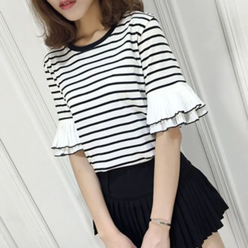 2019 Women Top T-shirt Female Clothes Cotton Shirt Women's Short Sleeve Stripe T Shirt Summer Korean Fashion Clothing Splice 495
2019 Women Top T-shirt Female Clothes Cotton Shirt Women's Short Sleeve Stripe T Shirt Summer Korean Fashion Clothing Splice 495