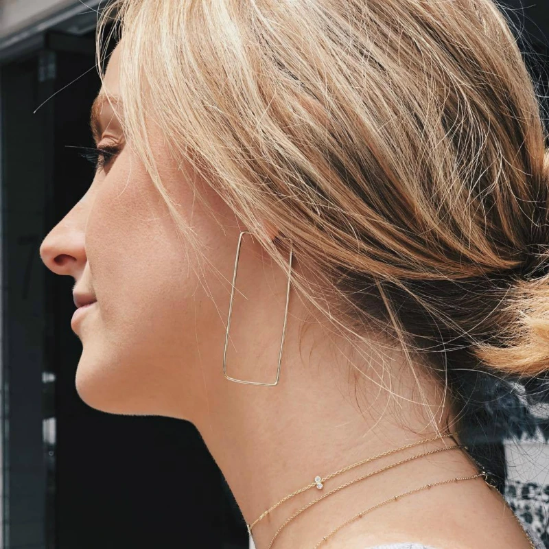 New Earrings Women's Fashion Simple Generous Geometric Rectangular Earrings Exaggerated Hot Sell Jewelry Wholesale
New Earrings Women's Fashion Simple Generous Geometric Rectangular Earrings Exaggerated Hot Sell Jewelry Wholesale