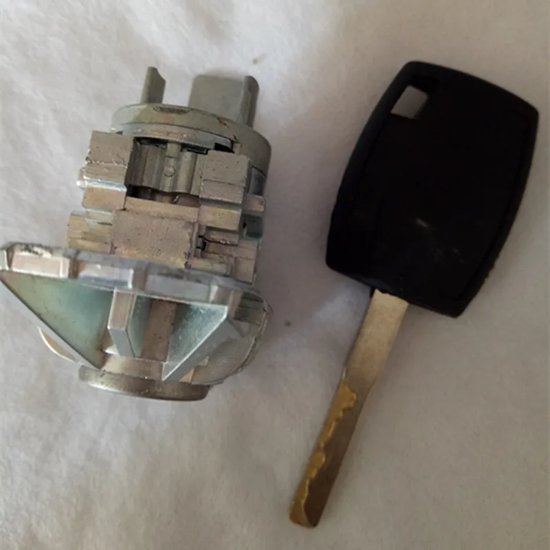 DAKATU OEM Left Car Door Lock Cylinder For Ford Focus Mondeo-Zhisheng Car Lock Reparing cylinder
DAKATU OEM Left Car Door Lock Cylinder For Ford Focus Mondeo-Zhisheng Car Lock Reparing cylinder