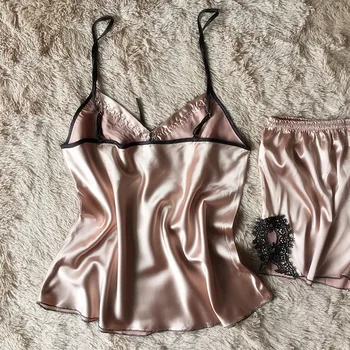 Sexy Women 'S Lace Silk Satin Pajamas Sets Fast Shipping New Design Short Pants Pyjamas Sets V -Neck Suspenders Pijamas Sets
Sexy Women 'S Lace Silk Satin Pajamas Sets Fast Shipping New Design Short Pants Pyjamas Sets V -Neck Suspenders Pijamas Sets