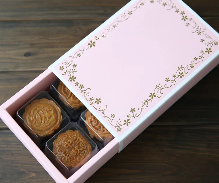 Фото Бесплатная доставка маленькая коробка розового золота с цветами - купить
