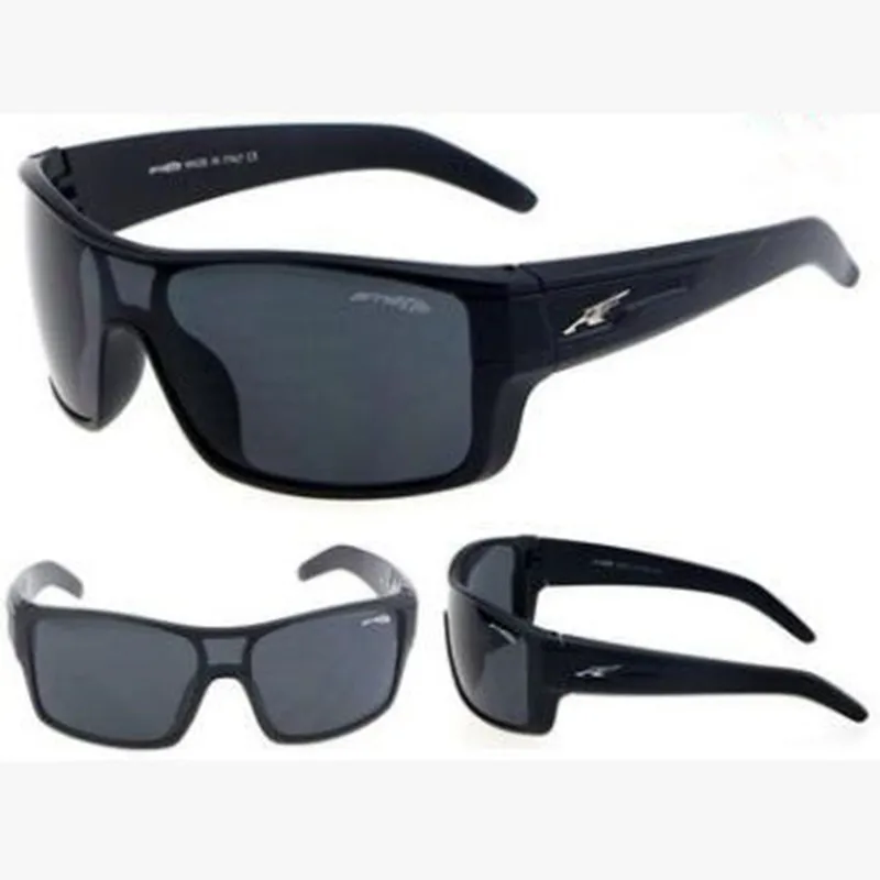 2019 Sports Sunglasses Men Retro Driving Sun Glasses Goggle Shades Mens Design Fashion Mirror Sunglass UV400 gafas de sol hombre
2019 Sports Sunglasses Men Retro Driving Sun Glasses Goggle Shades Mens Design Fashion Mirror Sunglass UV400 gafas de sol hombre