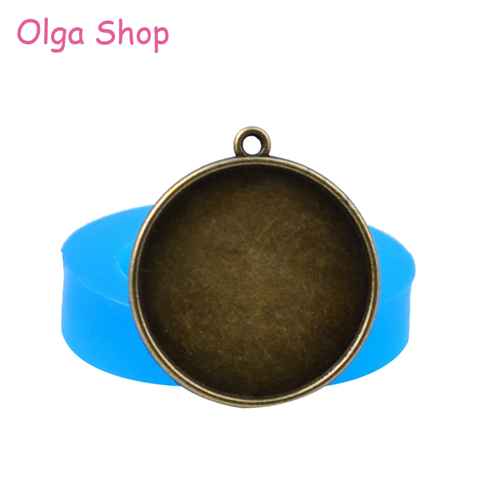 OYL085 30.7mm Round Mirror Frame Pendant Silicone Mold - Jewelry Making Fondant Cake Decoration, Scrapbooking, Resin, Candy
OYL085 30.7mm Round Mirror Frame Pendant Silicone Mold - Jewelry Making Fondant Cake Decoration, Scrapbooking, Resin, Candy