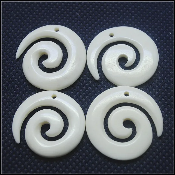 2pcs natural bone beads accessories carving bone for earring items diy beads 35x18mm white colors jewelry findings
2pcs natural bone beads accessories carving bone for earring items diy beads 35x18mm white colors jewelry findings