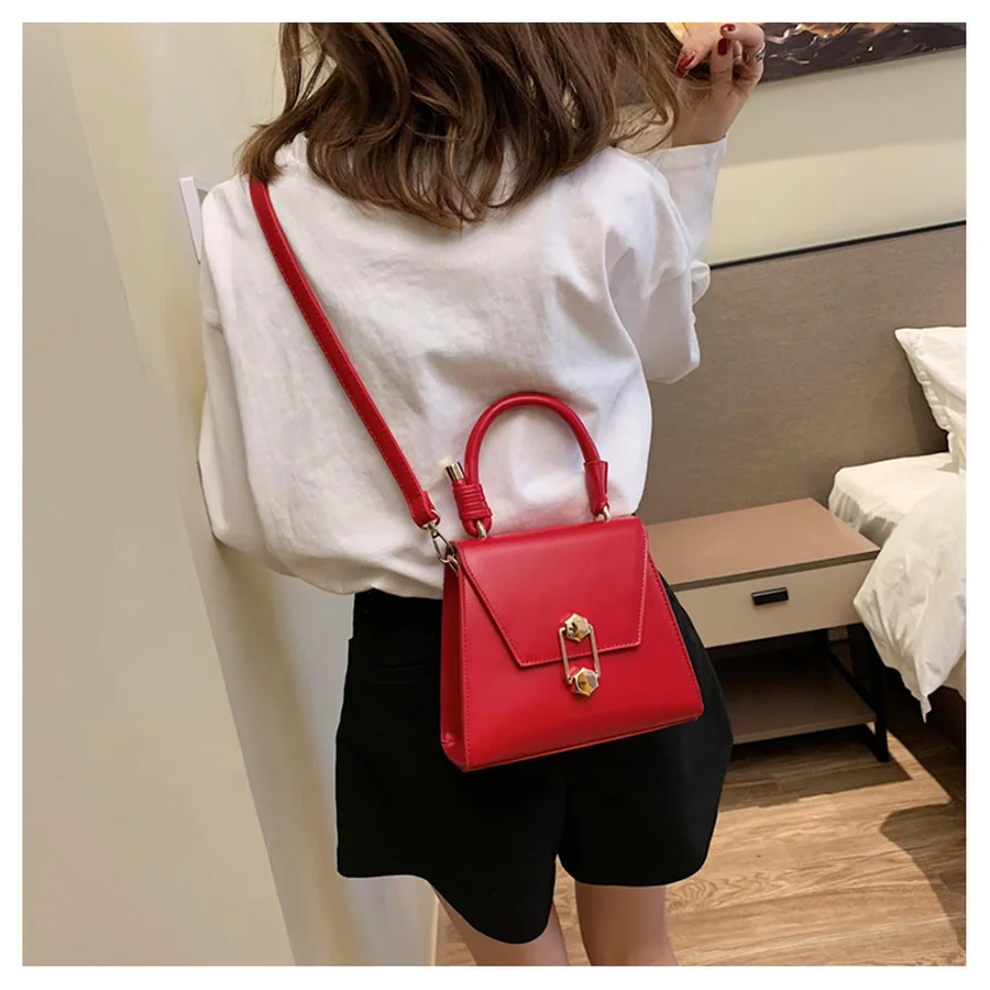 Casual Top-handle Women Handbags Solid Saddle Bags Female Shoulder Bag Ladies Flap Messenger Bag Luxury Pu Leather Women Handbag
Casual Top-handle Women Handbags Solid Saddle Bags Female Shoulder Bag Ladies Flap Messenger Bag Luxury Pu Leather Women Handbag