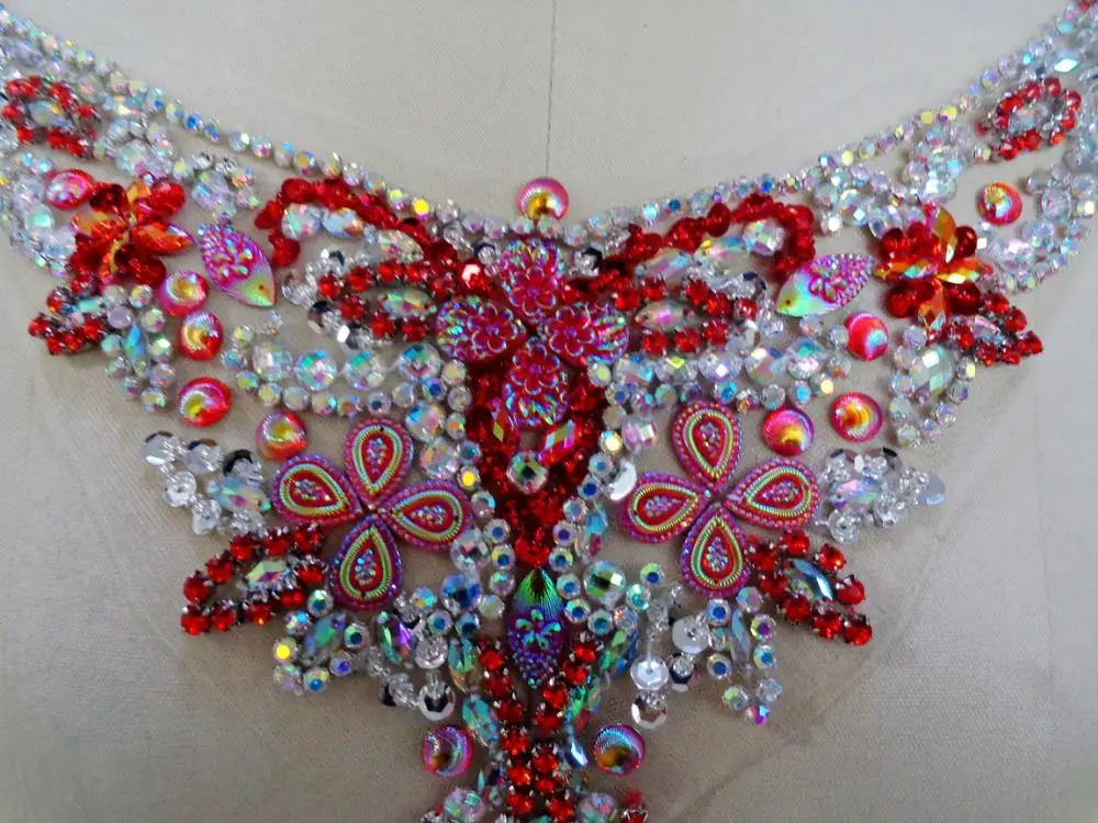A33 Red/silver Handmade crystal patches sew on Rhinestones applique with stones sequins beads 32*13cm for top dress
A33 Red/silver Handmade crystal patches sew on Rhinestones applique with stones sequins beads 32*13cm for top dress