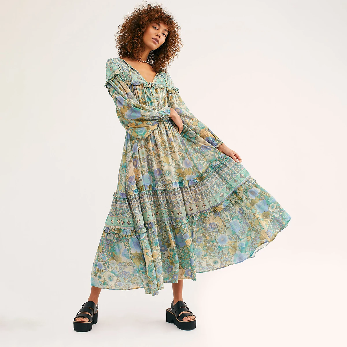 Floral Ruffle Chic Midi Dress Women Vintage Long Sleeve V neck Summer Dresses Boho Printed Beach Hippie Party Dress 2019 Clothes
Floral Ruffle Chic Midi Dress Women Vintage Long Sleeve V neck Summer Dresses Boho Printed Beach Hippie Party Dress 2019 Clothes