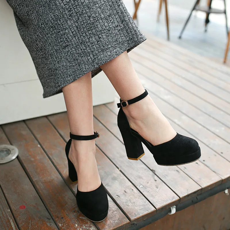 Summer new platform high heels women pumps fashion round toe block heels woman party shoes sexy shallow ladies sandals black
Summer new platform high heels women pumps fashion round toe block heels woman party shoes sexy shallow ladies sandals black
