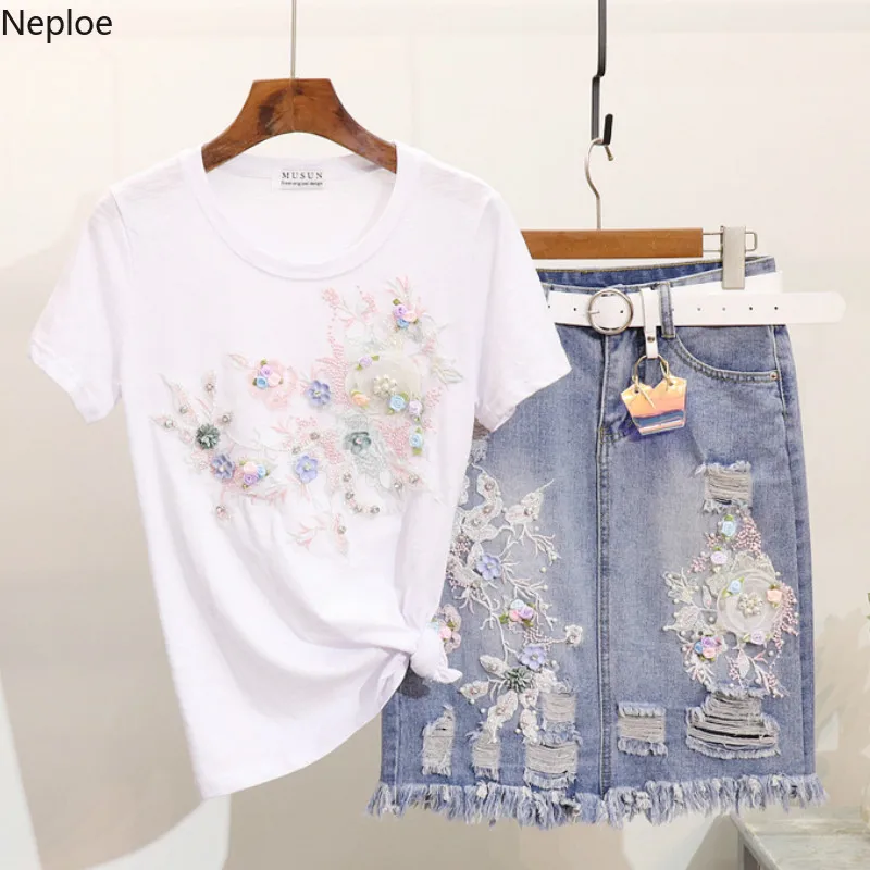 Neploe Women Two Piece Outfits Embroidery Flower Diamonds Short Sleeve Tees+ripped Denim Short Skirts Fashion Suits 43502
Neploe Women Two Piece Outfits Embroidery Flower Diamonds Short Sleeve Tees+ripped Denim Short Skirts Fashion Suits 43502