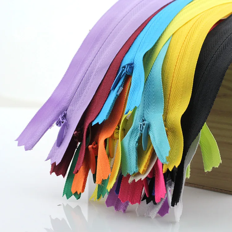 wholesale 100pcs/lot 30CM #3 Mix Color Nylon Coil Invisible Zippers Tailor Sewing Tools Garment free shipping
wholesale 100pcs/lot 30CM #3 Mix Color Nylon Coil Invisible Zippers Tailor Sewing Tools Garment free shipping