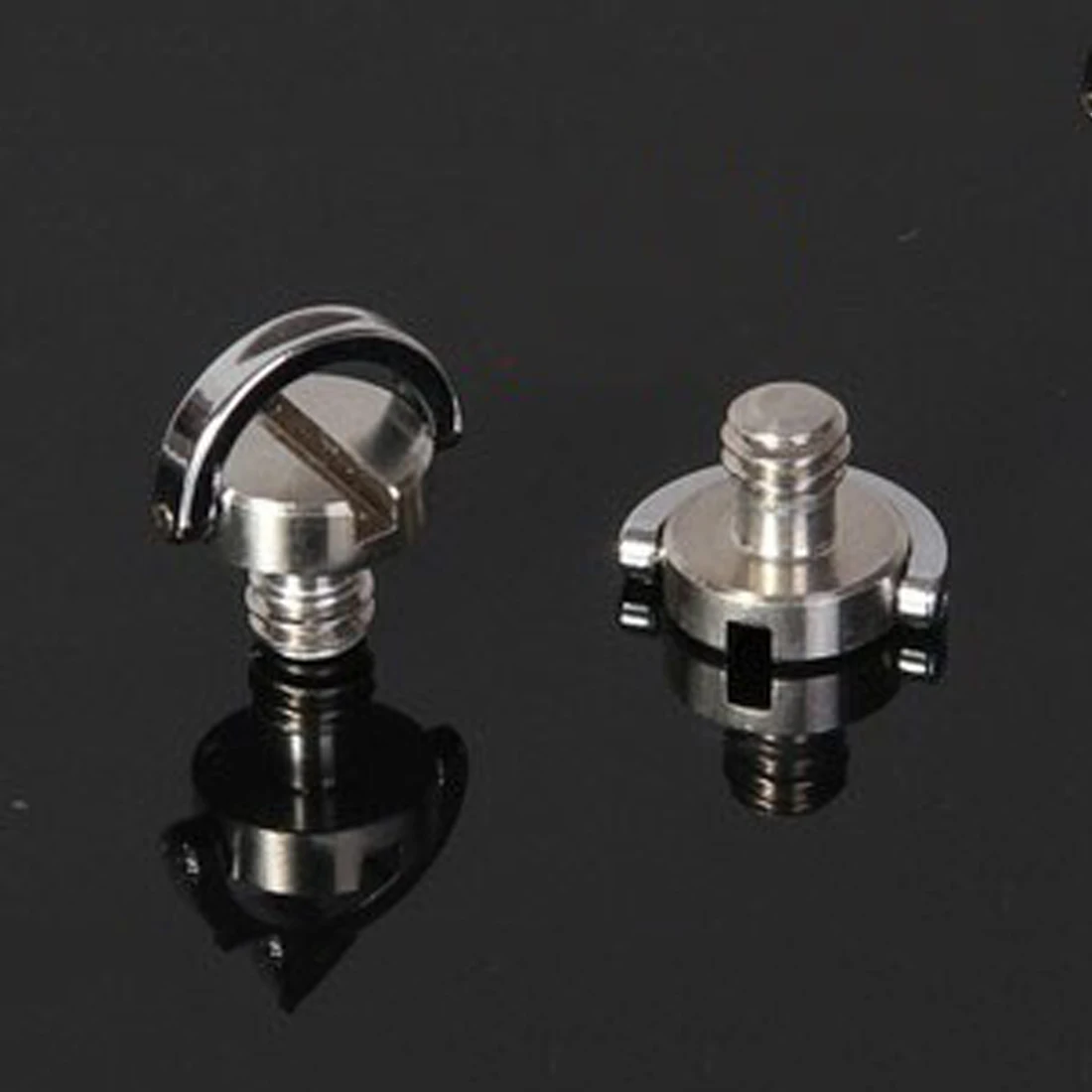 HONGDAK Captive 1/4 Inch Folding D-Ring Adapter Screw Cam Tripod Monopod Quick Release Plate for Camera
HONGDAK Captive 1/4 Inch Folding D-Ring Adapter Screw Cam Tripod Monopod Quick Release Plate for Camera