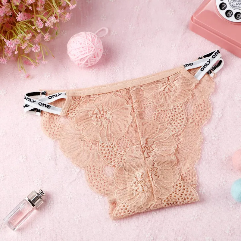 Women Sexy Lace Panties Cross Letter Waist Straps Lingerie Underwear See Through Female Low Waist Seamless Panties Intimates
Women Sexy Lace Panties Cross Letter Waist Straps Lingerie Underwear See Through Female Low Waist Seamless Panties Intimates