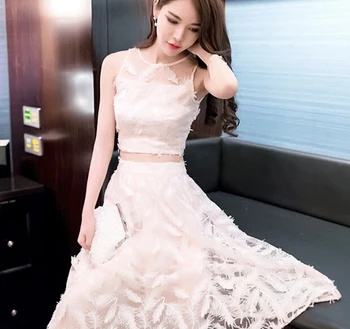 summer new Sexy fashion ladies temperament Slim pink Short paragraph sleeveless top+a-line skirt Two-piece Feathers sweet suit
summer new Sexy fashion ladies temperament Slim pink Short paragraph sleeveless top+a-line skirt Two-piece Feathers sweet suit
