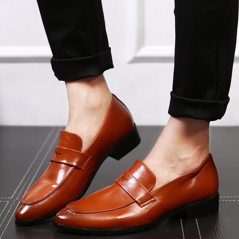 Soft Leather Men Shoes Fashion Brogue Shoes Slip-on Men Casual Shoes Brand Male Footwear Business Brogues Black Red KA1598
Soft Leather Men Shoes Fashion Brogue Shoes Slip-on Men Casual Shoes Brand Male Footwear Business Brogues Black Red KA1598