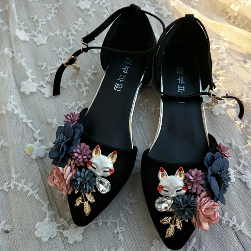 floral pumps low heel