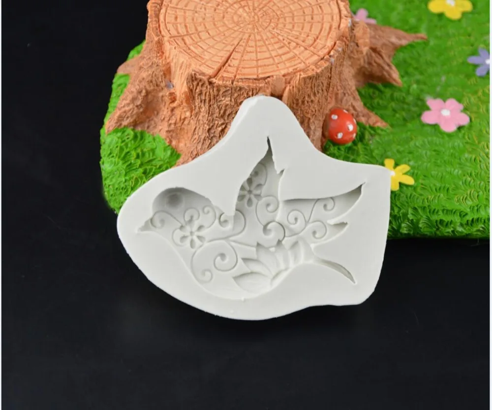New arrival dove of peace shape resin molds fondant mold silicone cake mold fondant cake decorating tools
New arrival dove of peace shape resin molds fondant mold silicone cake mold fondant cake decorating tools