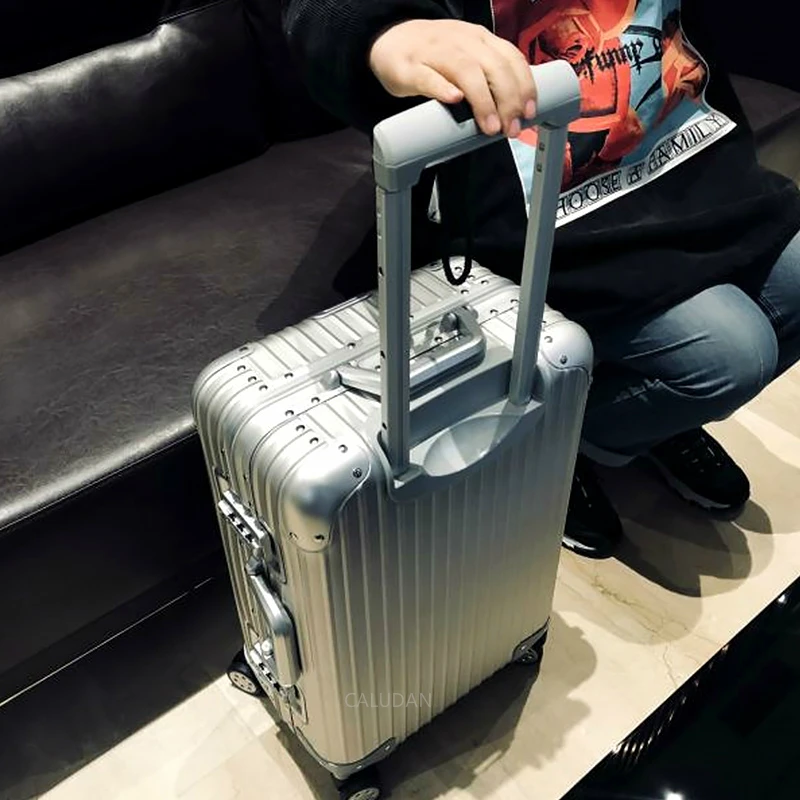 100% Aluminum Alloy pull rod suitcase 20/24/29 inch metal luggage fashionable new type of suitcase luggage pull rod box
100% Aluminum Alloy pull rod suitcase 20/24/29 inch metal luggage fashionable new type of suitcase luggage pull rod box