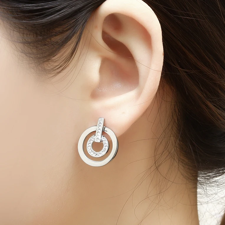 PUN classic Zircon stud earrings round earrings stainless steel 2019 women's earrings high polished non-fading fashion
PUN classic Zircon stud earrings round earrings stainless steel 2019 women's earrings high polished non-fading fashion