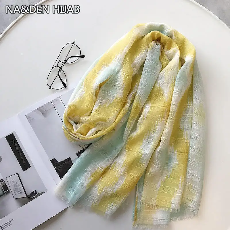 2019 NEW fashion women scarves geometry printing brisk muslin hijab scarf 10pcs/lot
2019 NEW fashion women scarves geometry printing brisk muslin hijab scarf 10pcs/lot