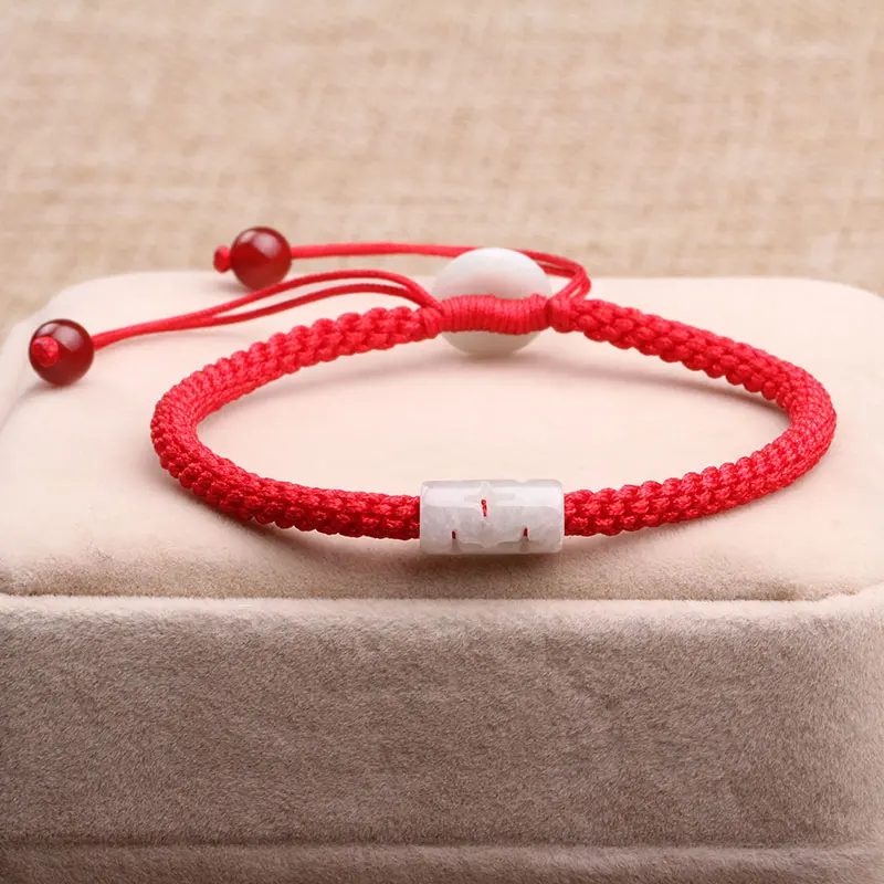 2018 is a dog dragon sheep chicken oxification too old this year mascot red rope bracelet men and women lucky red hand rope 
2018 is a dog dragon sheep chicken oxification too old this year mascot red rope bracelet men and women lucky red hand rope