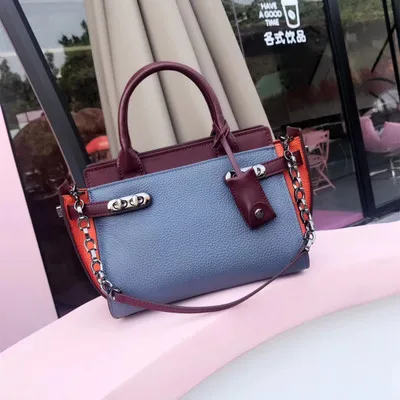 Brand Fashion Genuine Leather Women's Shoulder Bags Ladies Shopping Handbag Female Messenger Bag Ladies Cowhide Satchel Tote Bag
Brand Fashion Genuine Leather Women's Shoulder Bags Ladies Shopping Handbag Female Messenger Bag Ladies Cowhide Satchel Tote Bag