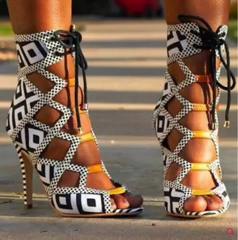 Fashion Black and White Heels Lace Up Peep Toe Strappy Sandals Sexy Hollow Gingham Pattern PU Leather in High Heel Woman Shoes
Fashion Black and White Heels Lace Up Peep Toe Strappy Sandals Sexy Hollow Gingham Pattern PU Leather in High Heel Woman Shoes