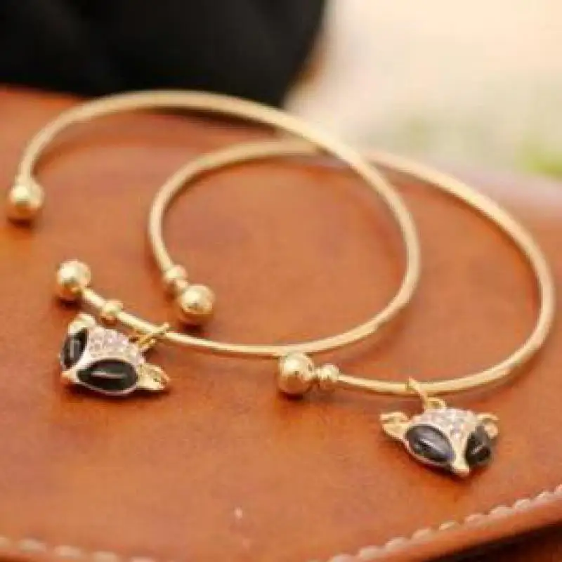 2015 Hot New Fashion Little Fox Rhinestone Bracelet Opening Bracelet Female Hand Jewelry Manufacturers Wholesale Women
2015 Hot New Fashion Little Fox Rhinestone Bracelet Opening Bracelet Female Hand Jewelry Manufacturers Wholesale Women
