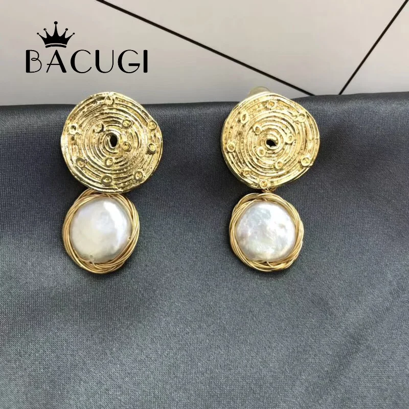 2019 New Gold Color Matte Metal Geometric Circle Freshwater Pearl Earrings For Women Wedding Party Jewelry Simple Mini Round
2019 New Gold Color Matte Metal Geometric Circle Freshwater Pearl Earrings For Women Wedding Party Jewelry Simple Mini Round