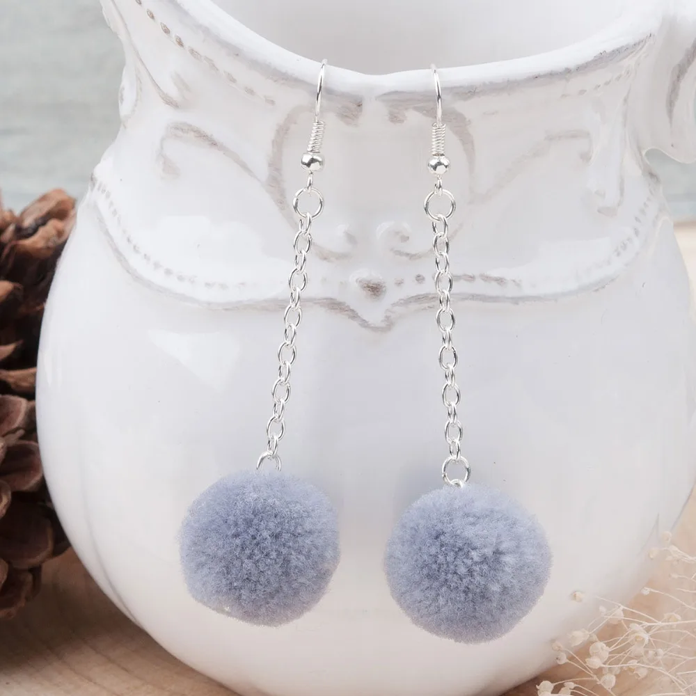 8SEASONS Women Hot New Fashion Cashmere Ear Hook Drop Earrings Silver color Steel Gray Round Pom Pom Ball 72mm x 20mm, 1 Pair
8SEASONS Women Hot New Fashion Cashmere Ear Hook Drop Earrings Silver color Steel Gray Round Pom Pom Ball 72mm x 20mm, 1 Pair