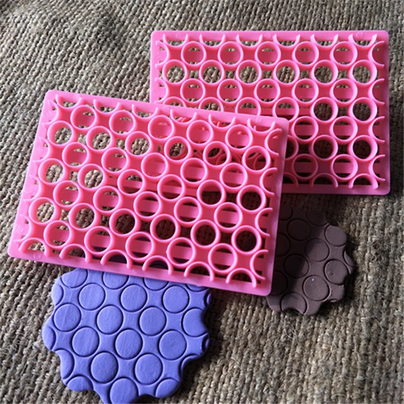 Creative Hollow Meshed Round Shape Fondant Cupcake Embosser Cutter Mold Icing Embossing Biscuit Sugar Craft Cake
Creative Hollow Meshed Round Shape Fondant Cupcake Embosser Cutter Mold Icing Embossing Biscuit Sugar Craft Cake