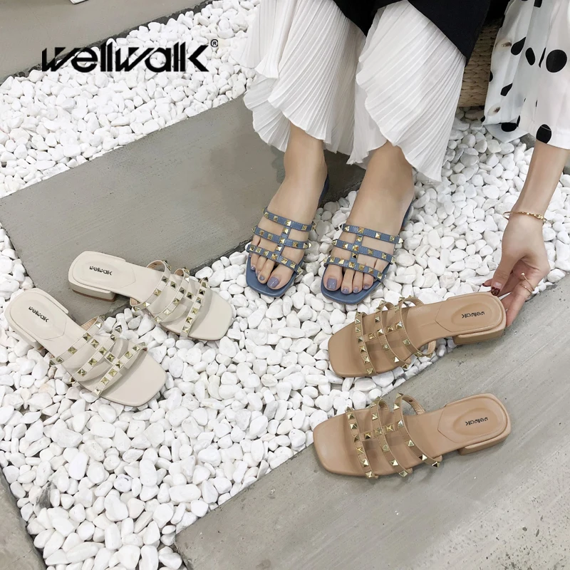 Ladies Slides Shoes Rivets Slippers Women Square Toe Shoes Fashion Summer Slides Female High Slippers High Quality
Ladies Slides Shoes Rivets Slippers Women Square Toe Shoes Fashion Summer Slides Female High Slippers High Quality