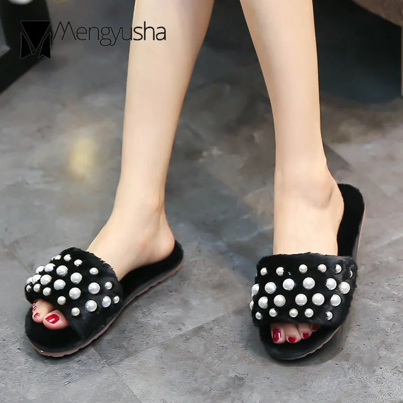 designer pearl fur slippers women beading furry slides soft fur flipflops warm winter long plush home shoes woman pantouflesc859
designer pearl fur slippers women beading furry slides soft fur flipflops warm winter long plush home shoes woman pantouflesc859