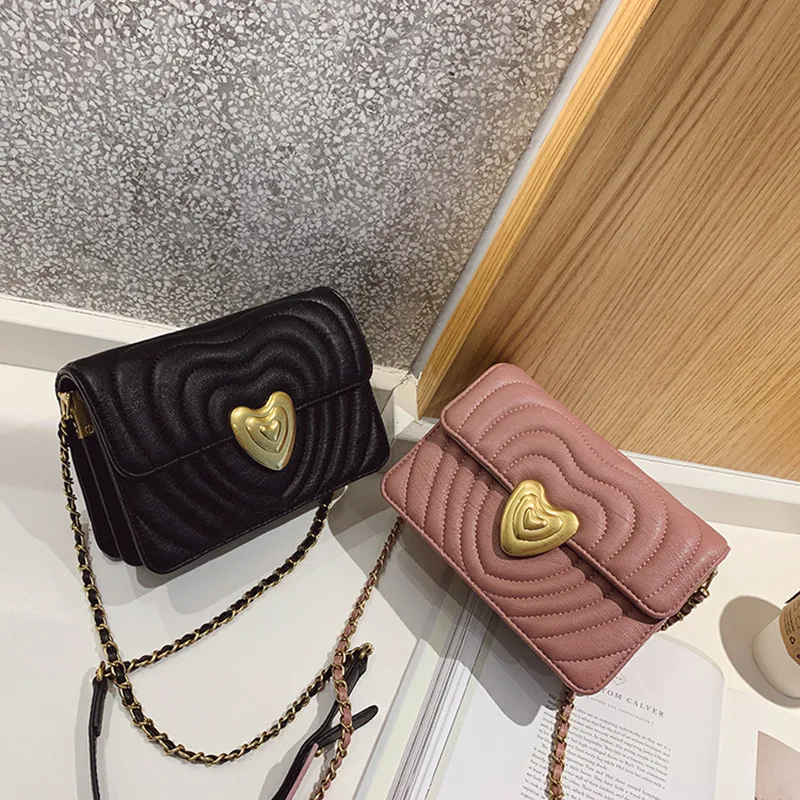 2019 Women Messenger Bags Fashion PU Leather Handbags Lady Handbag Shoulder Crossbody Black Chains Bag Party Love Design
2019 Women Messenger Bags Fashion PU Leather Handbags Lady Handbag Shoulder Crossbody Black Chains Bag Party Love Design