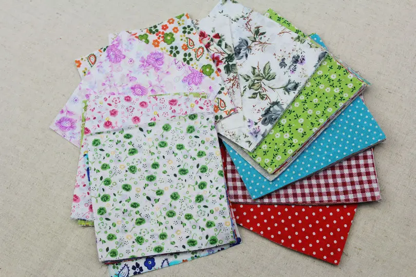 Super value ! patchwork Remnant 10*10cm Mini cotton fabric DIY Handmade Quilted 100pcs/lot 30 don't repeat 
Super value ! patchwork Remnant 10*10cm Mini cotton fabric DIY Handmade Quilted 100pcs/lot 30 don't repeat