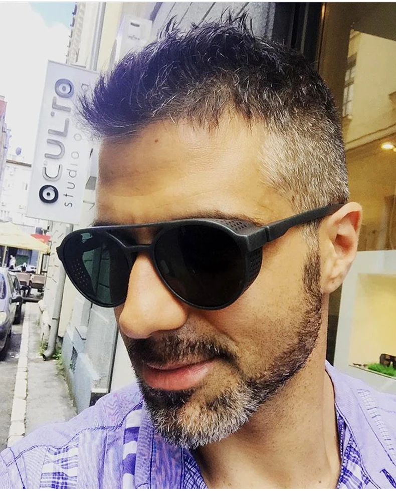 4562368719_178014656