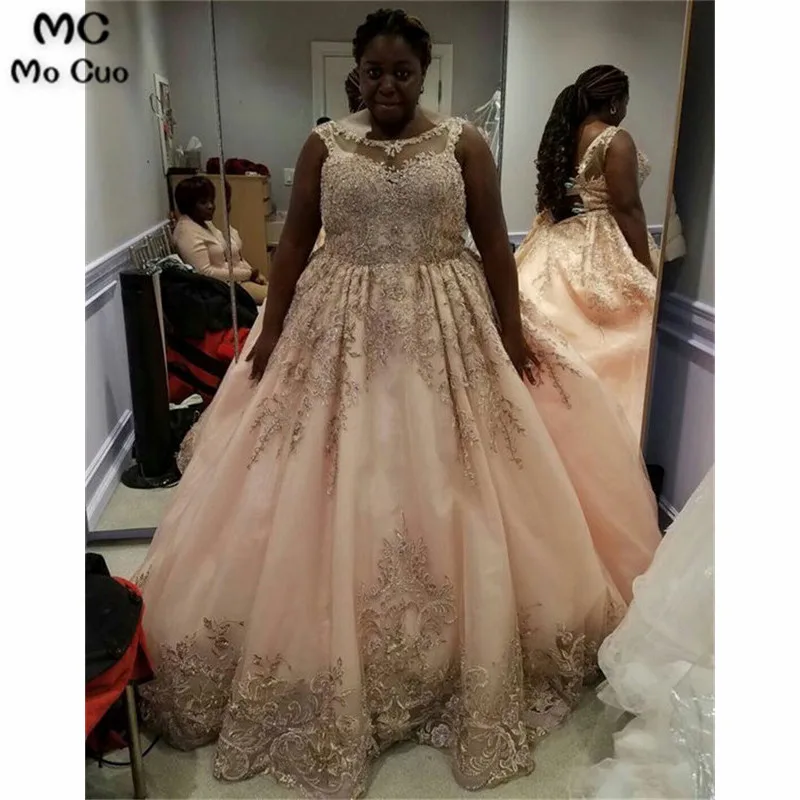 Sheer Neck Plus Size Prom dresses Long with Lace Sleeveless Tulle Women's dress for graduation Puffy Party Prom Gowns
Sheer Neck Plus Size Prom dresses Long with Lace Sleeveless Tulle Women's dress for graduation Puffy Party Prom Gowns