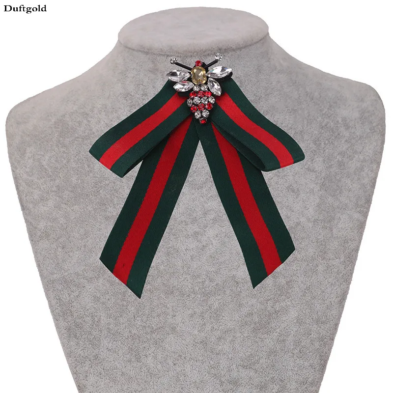 2019 Plaid Ribbon Striped Bowknot Brooches Women Accessories Collar Flower Shirt Badge Pin Crystal Fabric Solid Brooch Duftgold
2019 Plaid Ribbon Striped Bowknot Brooches Women Accessories Collar Flower Shirt Badge Pin Crystal Fabric Solid Brooch Duftgold
