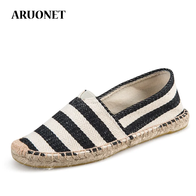 ARUONET Summer Breathable Espadrilles Men Shoes Casual Canvas Hemp Insole Fisherman Shoes Ethnic Style Men And Women Loafers
ARUONET Summer Breathable Espadrilles Men Shoes Casual Canvas Hemp Insole Fisherman Shoes Ethnic Style Men And Women Loafers