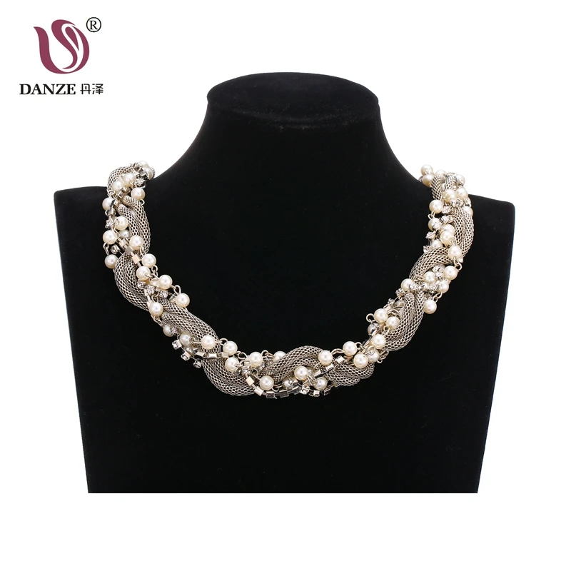 DANZE Fashion Alloy Chain Round Simulated Pearl Twist Choker Necklace For Women Bohemian Crystal Jewelry 2018 Drop Ship
DANZE Fashion Alloy Chain Round Simulated Pearl Twist Choker Necklace For Women Bohemian Crystal Jewelry 2018 Drop Ship