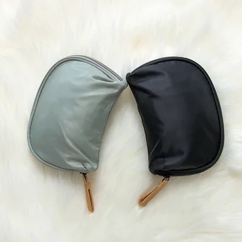 1 Pcs Waterproof Simple Shell Cosmetic Bag Female Nylon Makeup Case Women Toiletry Small Purse Travel Pouch Makeup Accessories
1 Pcs Waterproof Simple Shell Cosmetic Bag Female Nylon Makeup Case Women Toiletry Small Purse Travel Pouch Makeup Accessories