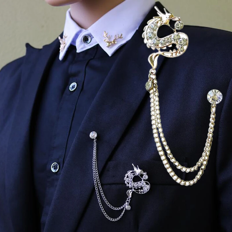 1 Piece Gold Fashion Suit Suits Brooch Pins Brooches Men Crystal Dragon Tassels Chains Corsage Lapel Pin Brooches
1 Piece Gold Fashion Suit Suits Brooch Pins Brooches Men Crystal Dragon Tassels Chains Corsage Lapel Pin Brooches