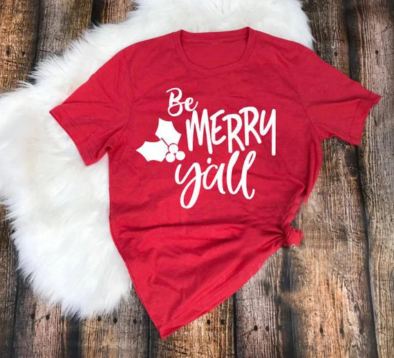 Christmas Red Clothing Tee Be Merry Yall T-Shirt Hipster Casual Slogan Tops Christmas Grunge Graphic Camisetas Drop Ship
Christmas Red Clothing Tee Be Merry Yall T-Shirt Hipster Casual Slogan Tops Christmas Grunge Graphic Camisetas Drop Ship