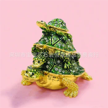 European painting crafts, metal crafts Stacked together with three turtles, jewelry box,table decorations gifts (A398)
European painting crafts, metal crafts Stacked together with three turtles, jewelry box,table decorations gifts (A398)