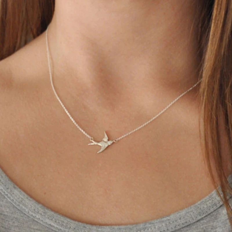 Silver Plated Sparrow Necklace Swallow Bird Centered - Delicate Women Necklace XL174
Silver Plated Sparrow Necklace Swallow Bird Centered - Delicate Women Necklace XL174