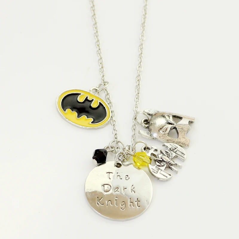 Collares largos de moda 2018 batman necklaces pendants Batman mask Yellow enamel jewelery bijoux femme Women Statement Necklace
Collares largos de moda 2018 batman necklaces pendants Batman mask Yellow enamel jewelery bijoux femme Women Statement Necklace