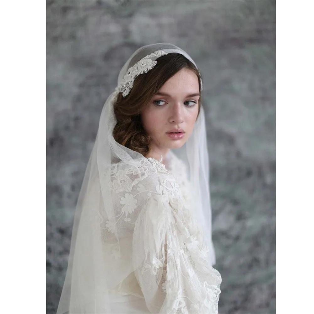 Juliet cap Wedding Veils Bridal Veils 2 Layers Vintage Appliques Ivory White Veil for Bride velos de novia 2019 Voiles Mariage
Juliet cap Wedding Veils Bridal Veils 2 Layers Vintage Appliques Ivory White Veil for Bride velos de novia 2019 Voiles Mariage