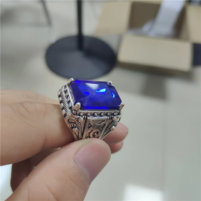 Большое темно синее кольцо с квадратным камнем для Мужчин Ювелирные изделия в