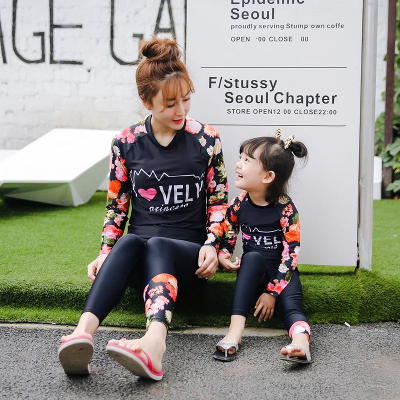 Mommy and Me Baby Swimsuit Long Sleeve Swimwear Mother and Daughter Clothes Girls UV Prodection Swimsuit Family Matching Outfits
Mommy and Me Baby Swimsuit Long Sleeve Swimwear Mother and Daughter Clothes Girls UV Prodection Swimsuit Family Matching Outfits