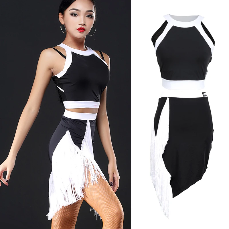 Latin Dance Practice Clothes Female Adult Professional Ballroom Samba Suit Sexy Tassel Performance Clothing Two-Piece DWY1597
Latin Dance Practice Clothes Female Adult Professional Ballroom Samba Suit Sexy Tassel Performance Clothing Two-Piece DWY1597